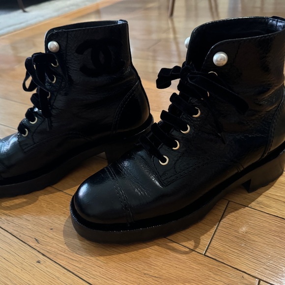Chanel classic black patten lace up combat boot. - Picture 3 of 10